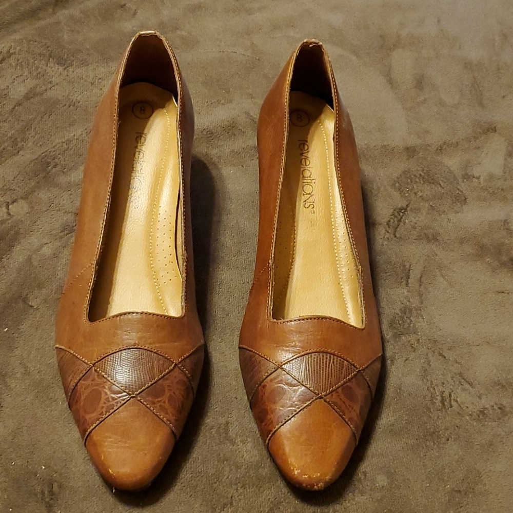 Revelations very comfortable  size 8